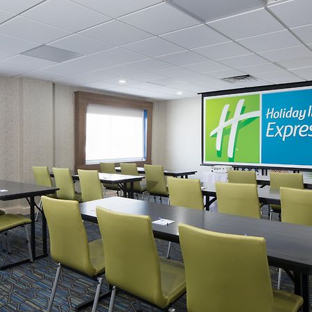 Holiday Inn Express Louisville Northeast, An Ihg Hotel Экстерьер фото