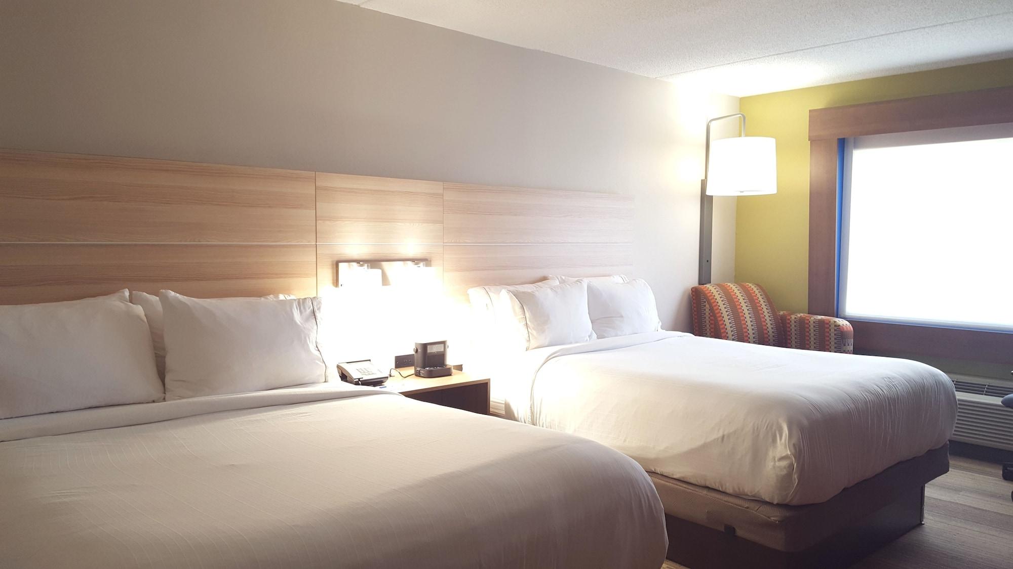 Holiday Inn Express Louisville Northeast, An Ihg Hotel Экстерьер фото