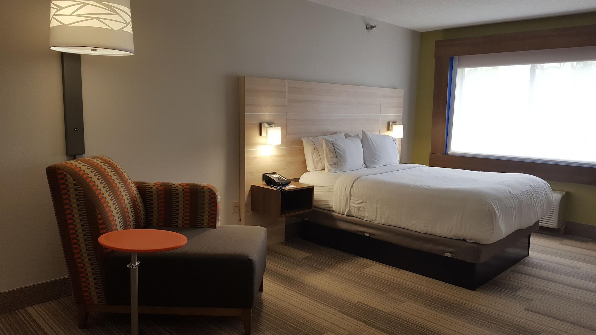 Holiday Inn Express Louisville Northeast, An Ihg Hotel Экстерьер фото