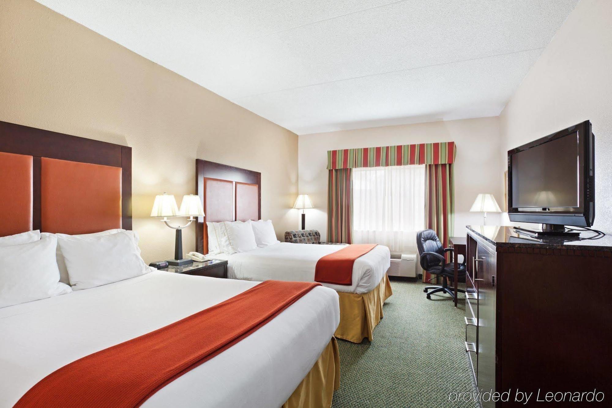 Holiday Inn Express Louisville Northeast, An Ihg Hotel Номер фото